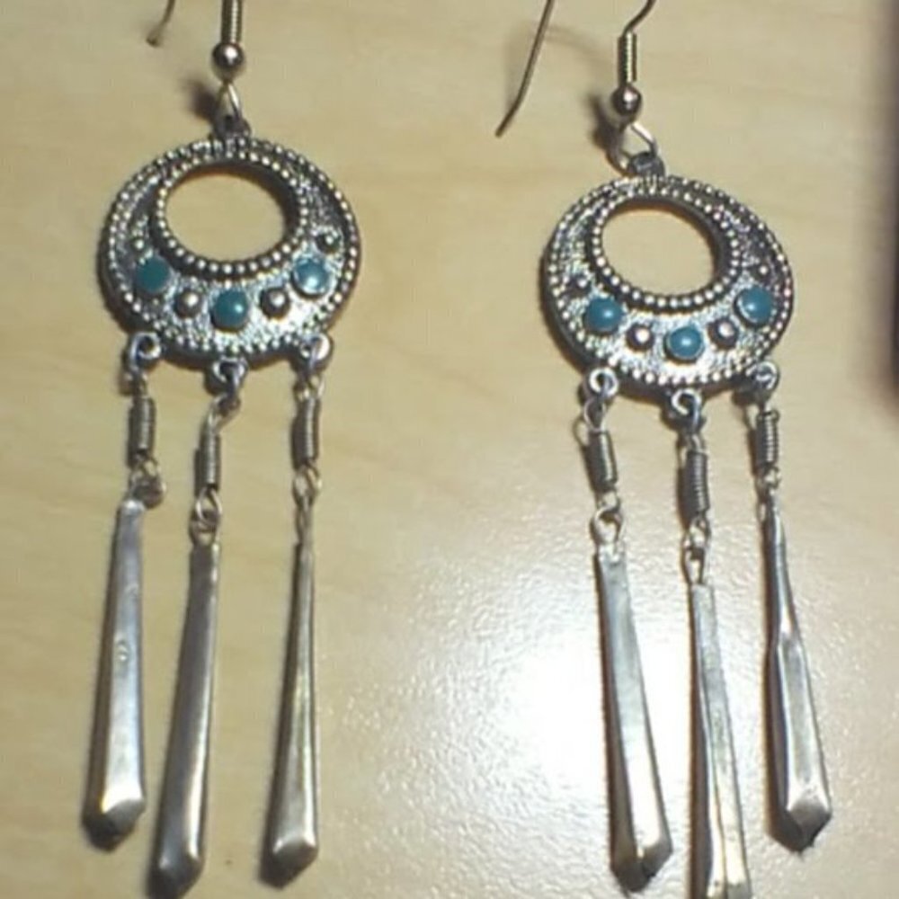 💖💖Boho Style Dangle Earring’s-Green & Antique Silver💖💖